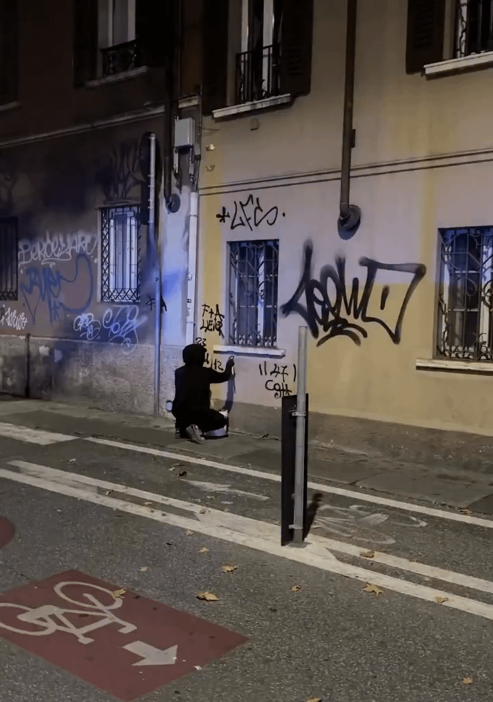 Working is so taboo in Italy, it needs to be done sneaky.