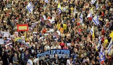 Israël : des dizaines de milliers de manifestants à Tel-Aviv pour contester le plan de prise de contrôle de Gaza