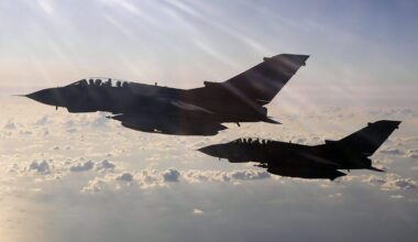 RAF ready to deploy to Ukraine to provide air cover if peace deal is reached