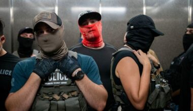 ICE uses starkly different tactics to arrest immigrants in red and blue states, data shows