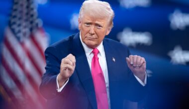 Donald Trump honors George Strait: ‘As good as you can get’