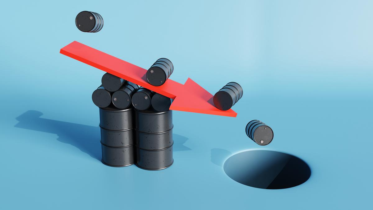 Crude oil futures fall after OPEC announces output hike