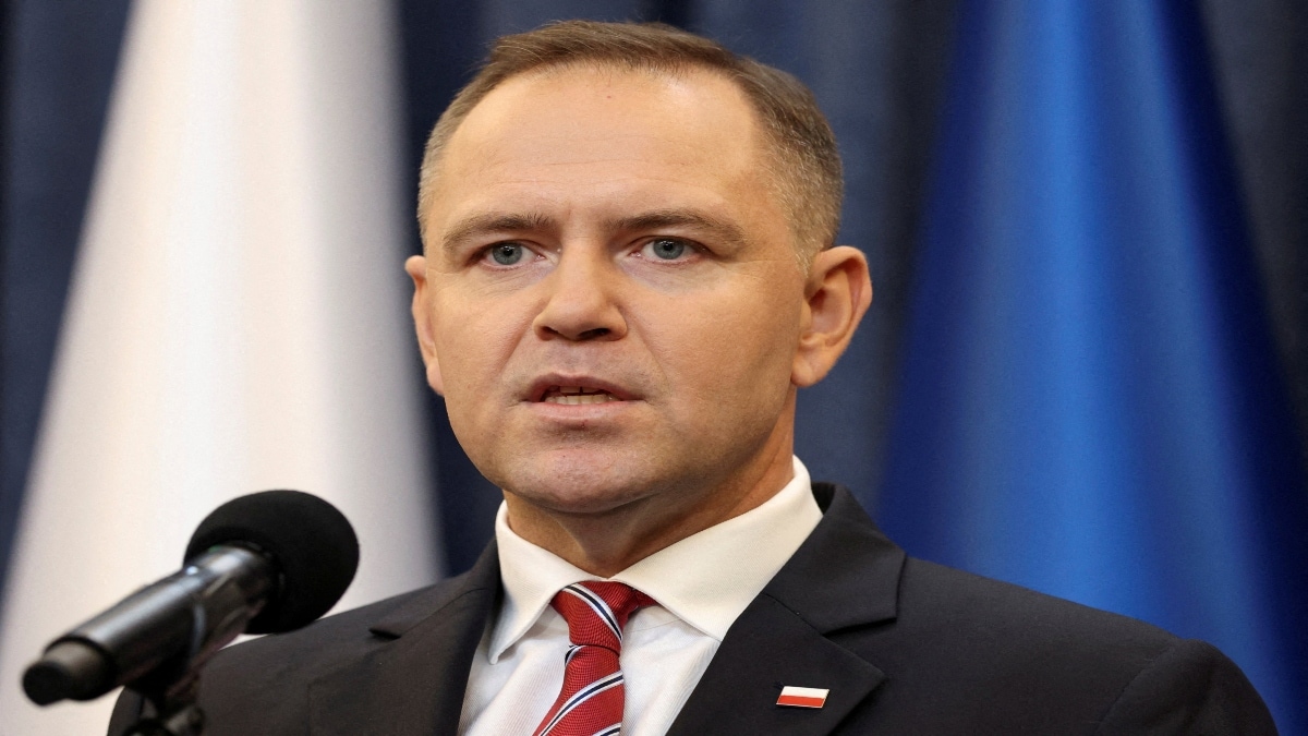 Polish President Nawrocki vetoes bill extending benefits for Ukrainian refugees – Firstpost