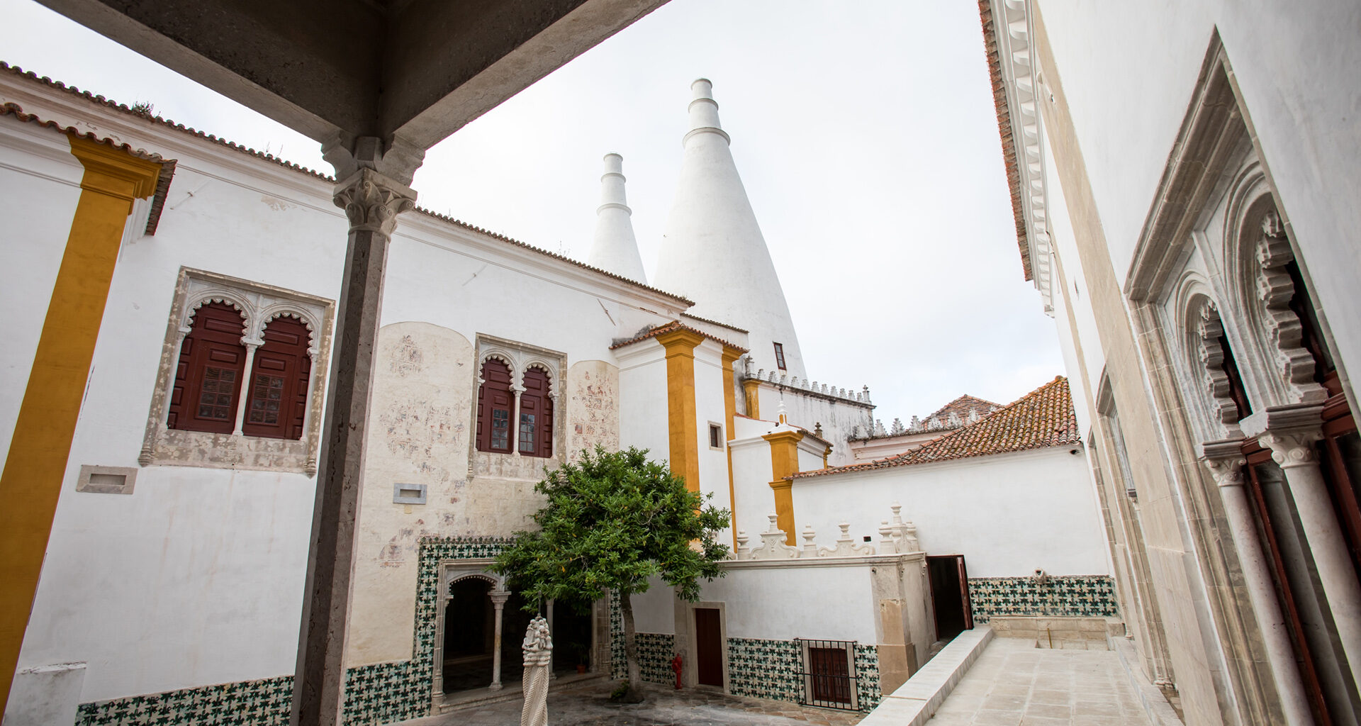 Argentina devolve a Portugal missal romano do século XVIII roubado em Sintra