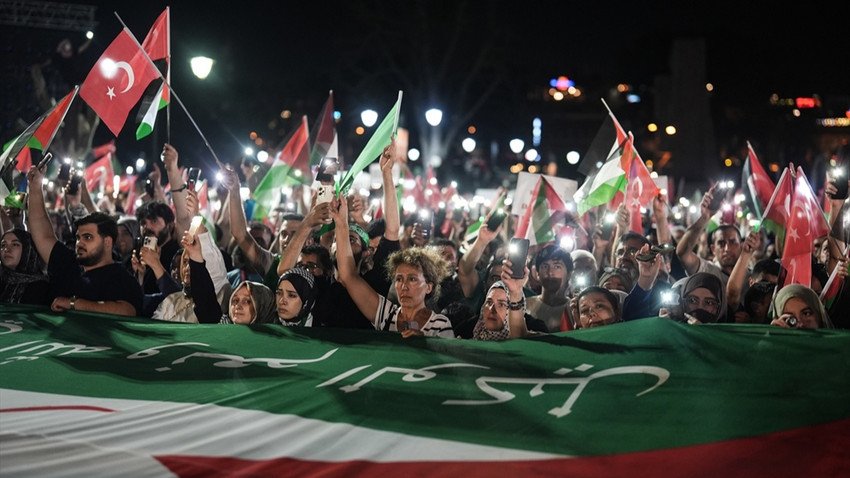 Turkish police briefly detain 11 over Gaza protests in Ankara, İstanbul