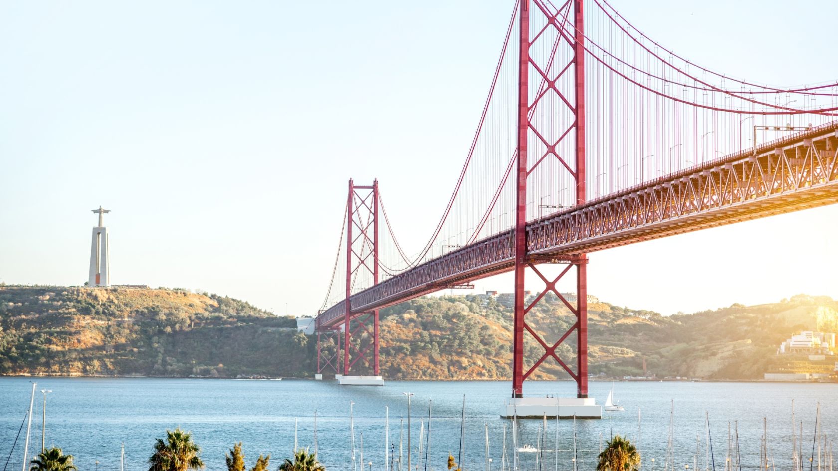 Thousands of Portuguese returning to Portugal