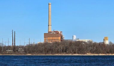 Entergy, SWEPCO file for rate increases to fund construction of 3 natural gas-fired power plants | The Arkansas Democrat-Gazette