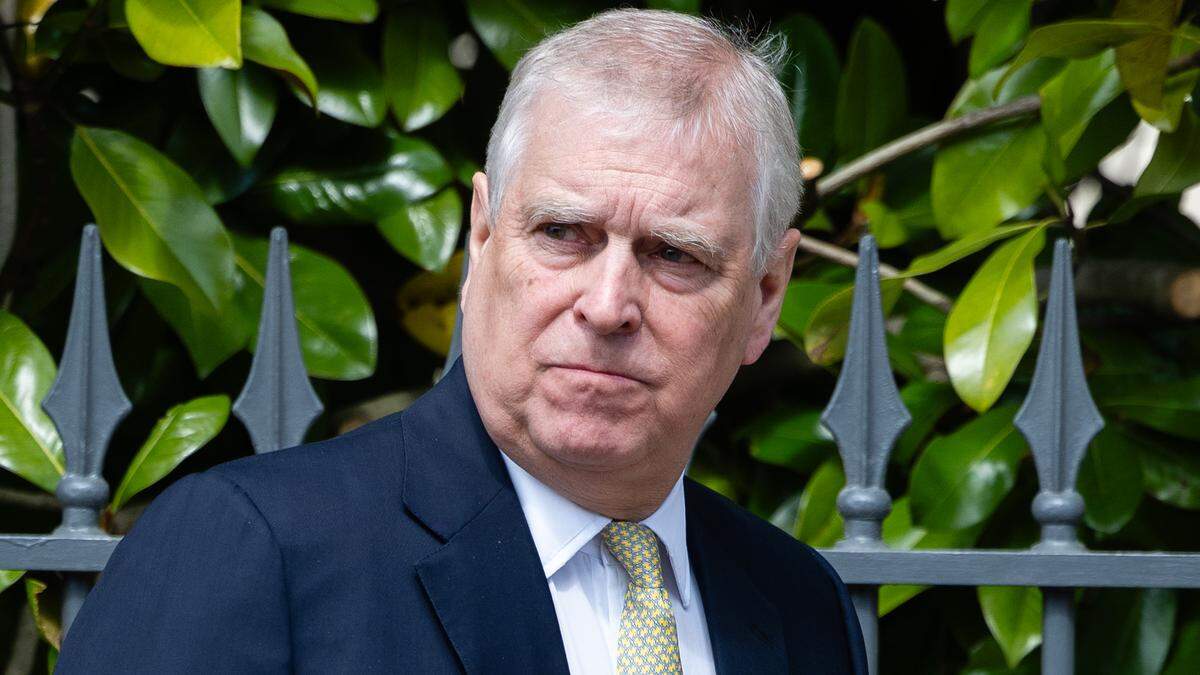Prins Andrew is al dagenlang onderwerp van gesprek.