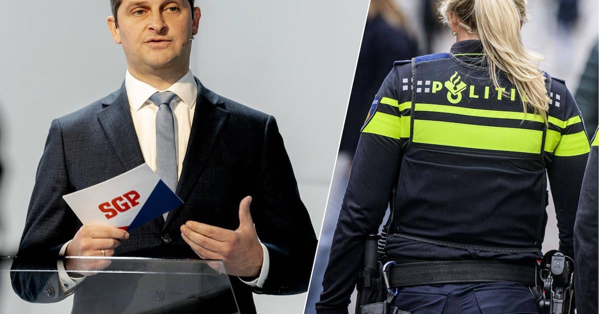 SGP boos nu agenten niet verplicht vrij zijn op christelijke feestdagen: 'Worden inwisselbaar met islamitische'