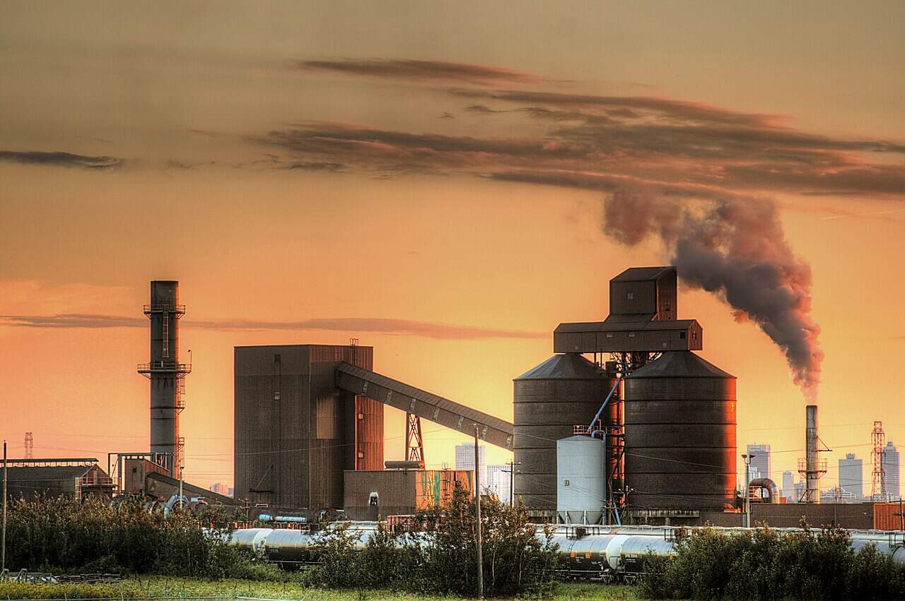 How Tariffs Could Help Canada Wean Itself from Fossil Fuels