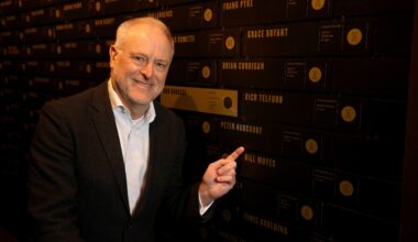 Dr. Peter Harcourt AM inducted into Sport Australia Hall of Fame