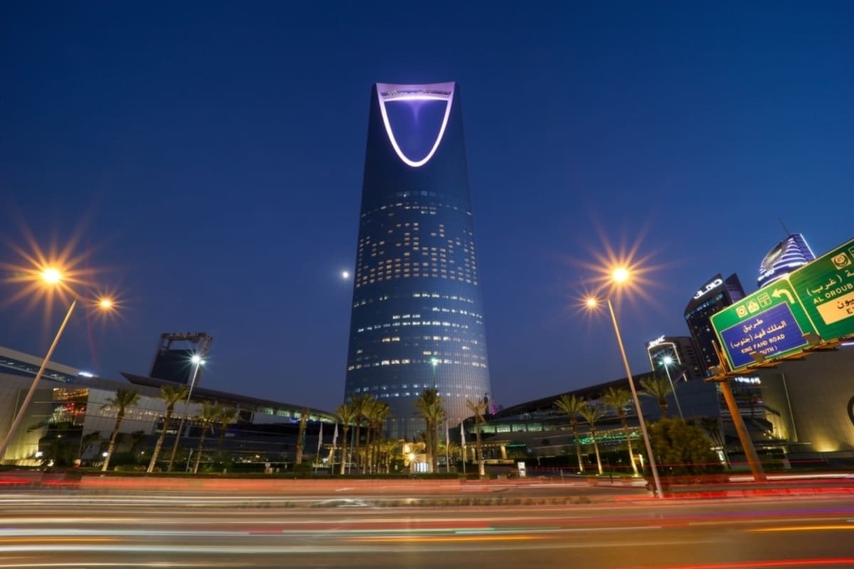 Saudi economy's outlook remains favorable despite elevated global uncertainty, says IMF