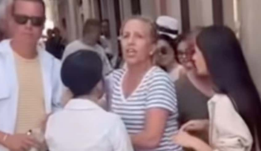 WATCH: American Woman On Vacation In Italy Tracks Down Girl Who Pick-Pocketed Her Purse And Holds Her BY HER PONY TAIL FOR AN HOUR Until Cops Arrive