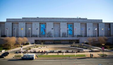 Smithsonian denies White House pressure to remove President Donald Trump impeachment references – Chicago Tribune