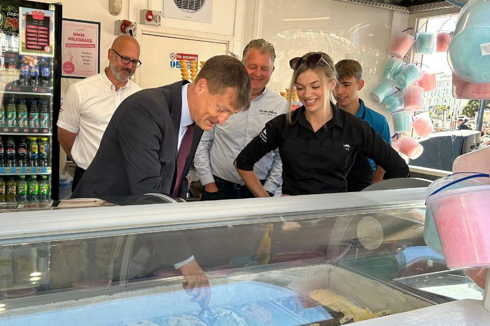 Increased worker spending power to boost coastal communities, as Minister visits Llandudno