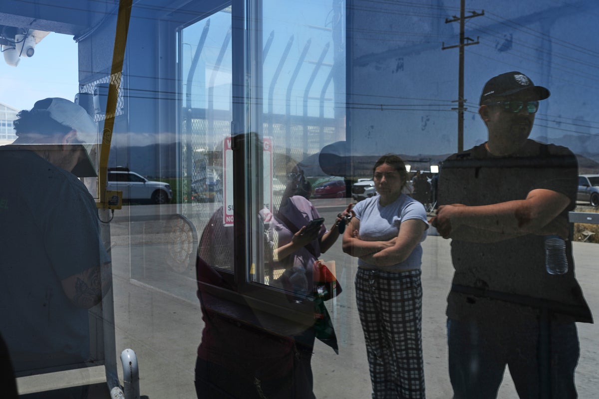 Appeals court keeps order blocking Trump administration from indiscriminate immigration sweeps