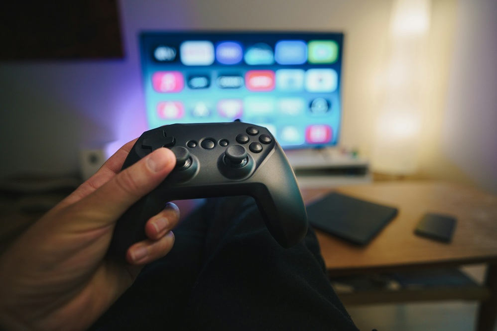 Gaming console