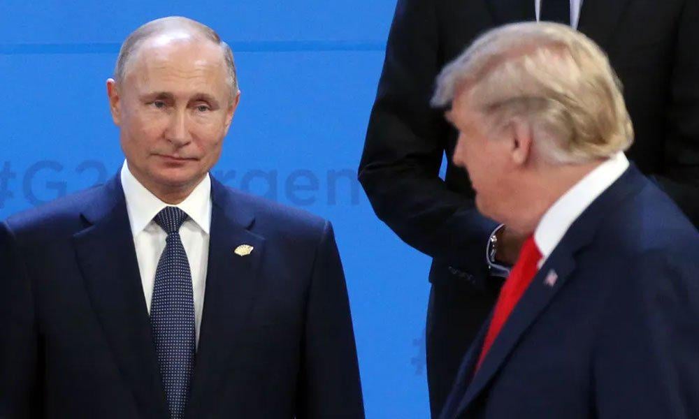 Trump Team Slammed as ‘Incompetent’ for Leaving Sensitive Putin Summit Docs in Alaska Hotel Printer