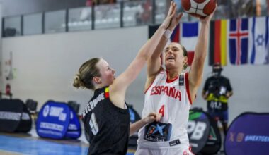 España pierde el liderato y pasa a octavos como segunda