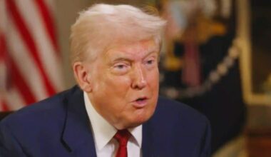 ‘Those Lips, the Way They Move’: Trump Gushes Over His Press Secretary’s Lips in Bizarre ‘Machine Gun’ Remark