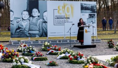Le camp de concentration de Buchenwald peut interdire l'accès aux visiteurs portant un foulard palestinien, estime la justice allemande