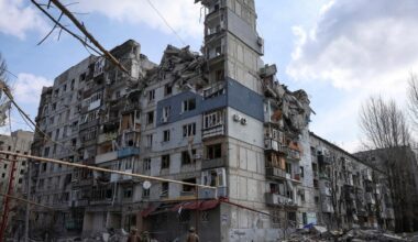 Ukraine sends reserves to stop Russian advance in east amid diplomatic push