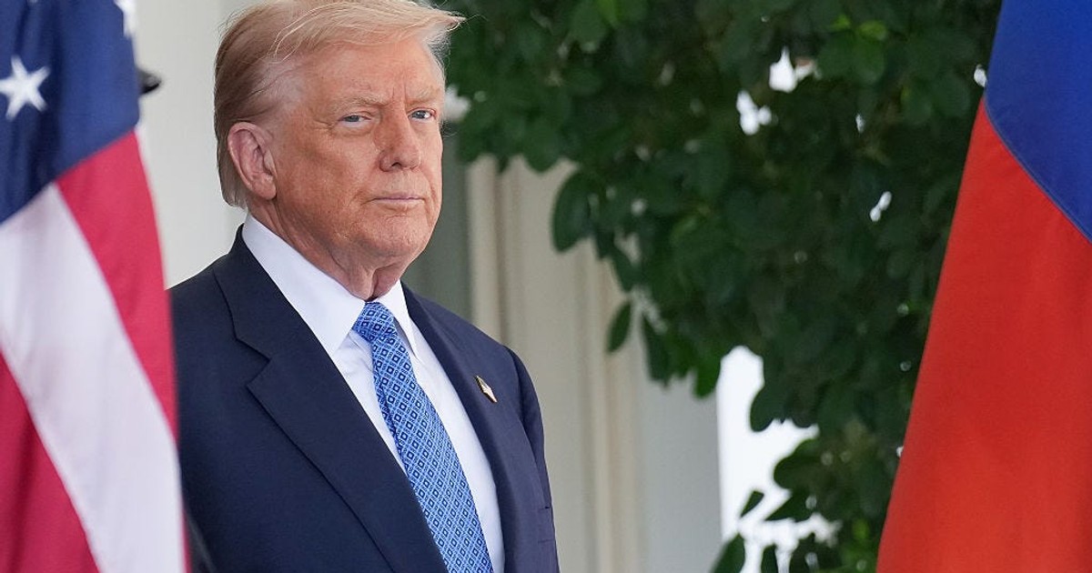 Trump refugee plan prioritises white South Africans while others face stricter US entry rules