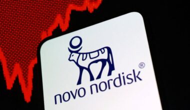Milliardindtjening for Novo Nordisk.  Novo Nordisk tjente 55,5 milliarder kroner i første halvår, viser selskabets regnskab. Det er 22 procent mere end i første halvår året før.
