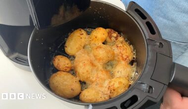 More air fryers to be handed out to North Lincolnshire pensioners