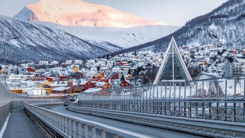 What’s your opinion on this article, taking about how Norway is slowly going down, but also that sick days are at record number (28days , 6 times higher than european average)