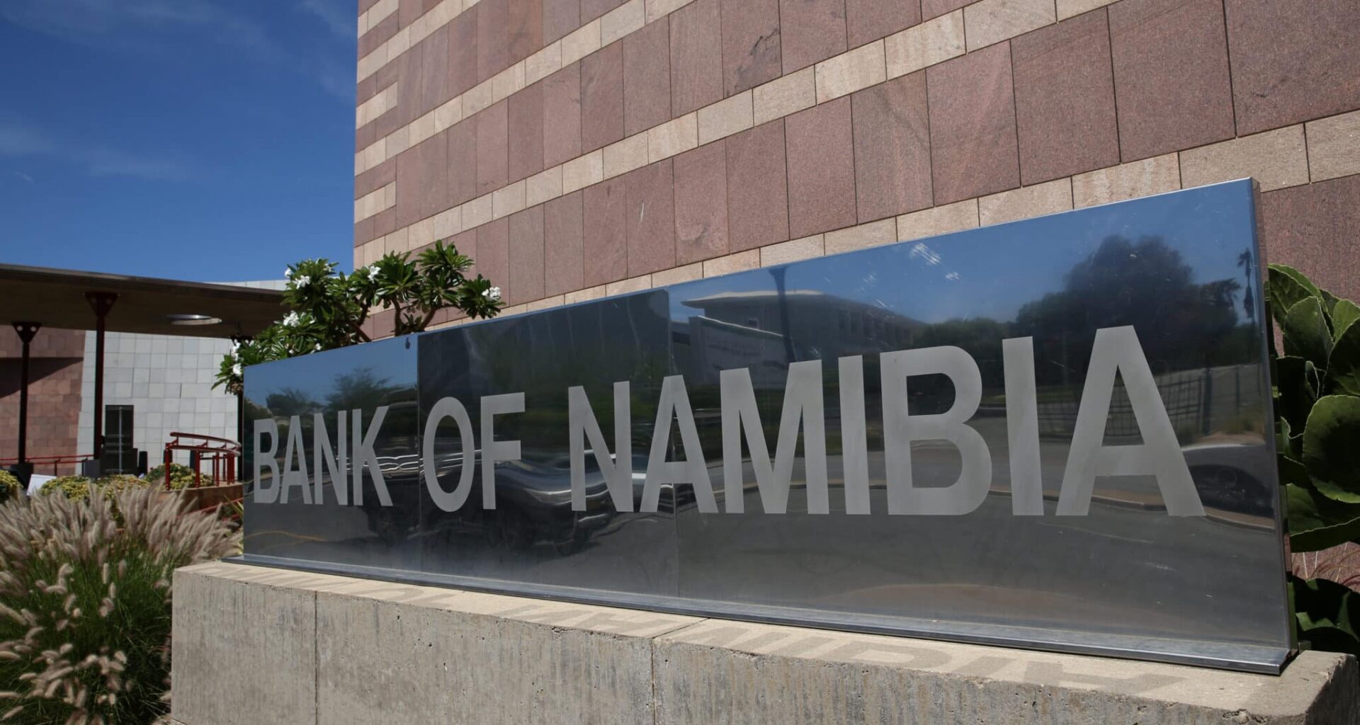 Namibia central bank maintains key interest rate