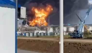 Novoshakhtinsk refinery as of the morning of 23.08, the fire spread to a new tank.
