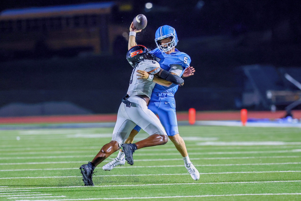 Hoover defense holds tough against Spain Park for victory