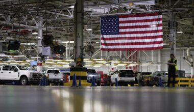 Whitmer told Trump in private that Michigan auto jobs depend on a tariff change of course