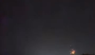 En España tiramos fuegos artificiales mientras el fuego nos arrasa