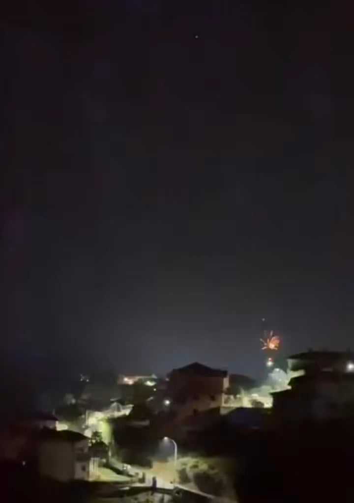 En España tiramos fuegos artificiales mientras el fuego nos arrasa