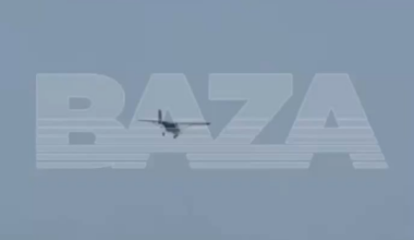 Russian electronic warfare disrupts a Ukrainian A-22 UAV, causing it to crash into a house in Rostov, recorded by a Russian civilian.