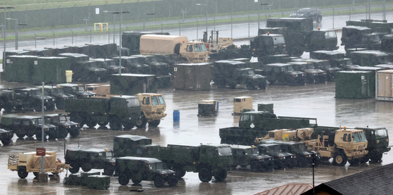 Military vehicles are parked at Camp Humphreys in Pyeongtaek, Gyeonggi, on July 16. [NEWS1]