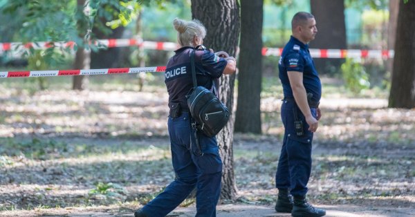 Откриха тяло на млад мъж в Борисовата градина, районът е отцепен СНИМКИ