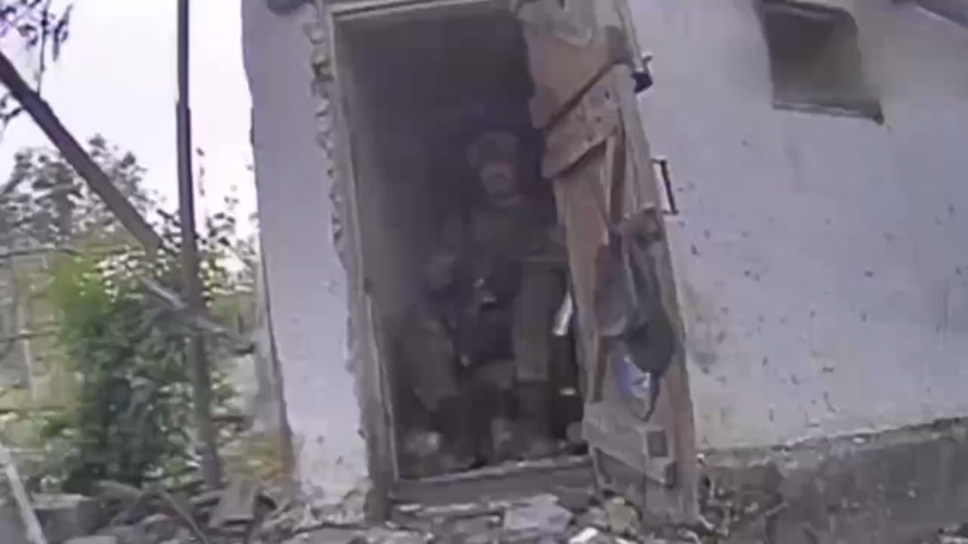 A russian invader was ambushed in an outhouse by Ukrainian FPV drone