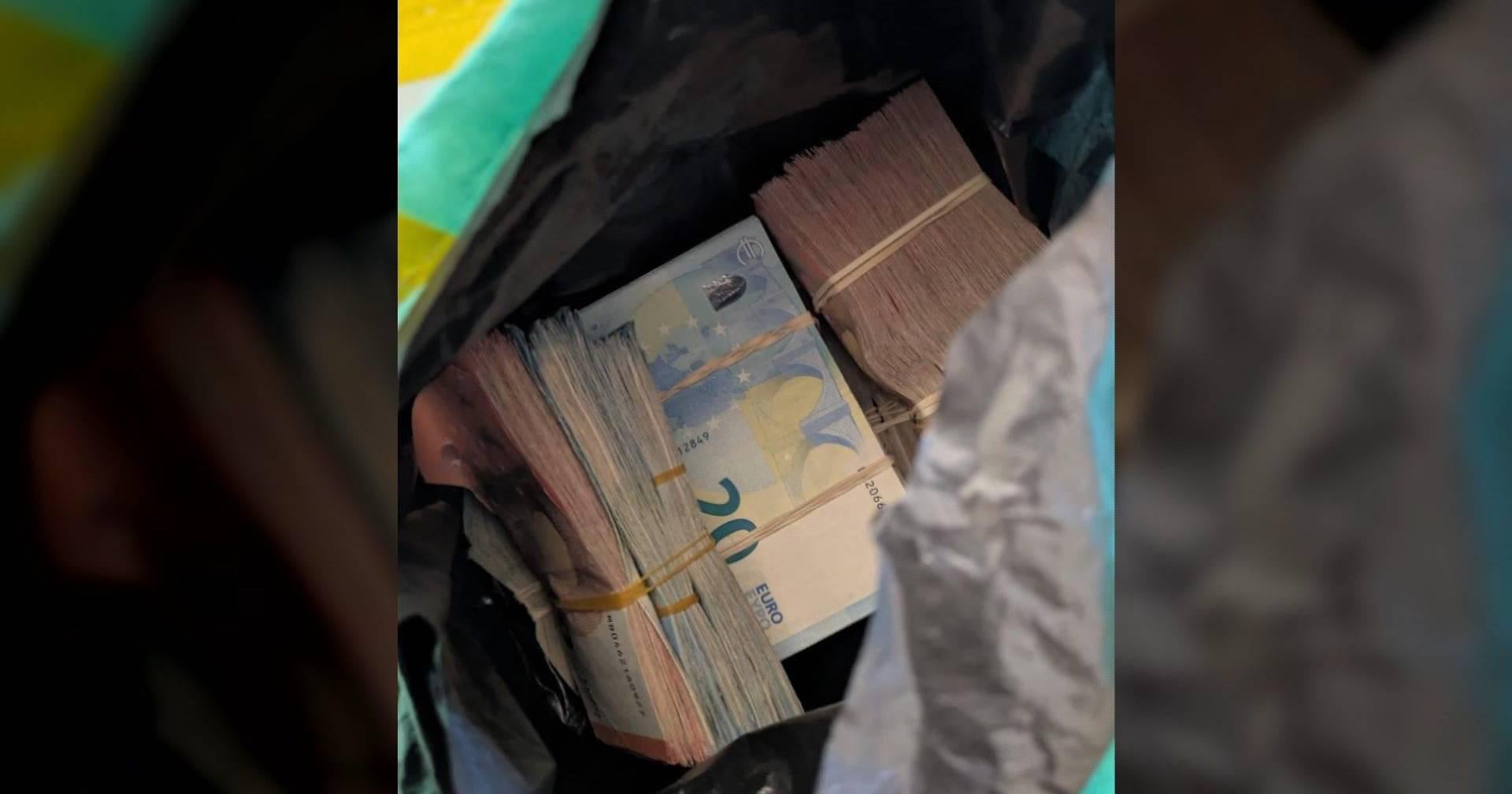 Pai e filho apanhados com 300 mil euros no carro em Vila do Conde