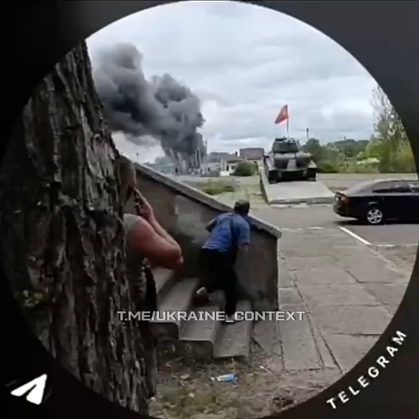In the town of Starobilsk in Luhansk Oblast, a successful strike was carried out against an ammunition truck that was located at a gas station.
Several "200s" (killed) Muscovites are reported. August 2025