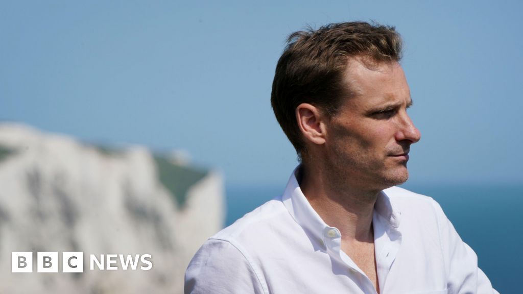 I had knife pulled on me in migrant camp, says Conservative shadow minister