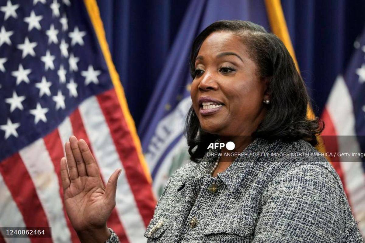 Trump demands Fed governor Cook resign over mortgage scrutiny