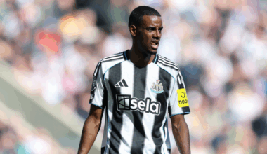Sweden boss Tomasson defends Isak's professionalism in Liverpool transfer saga