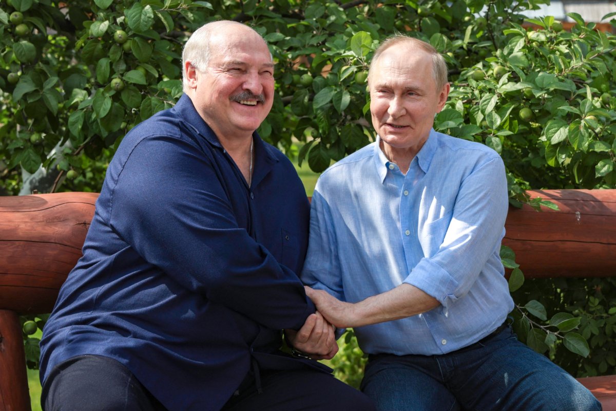 Alexander Lukashenko Vladimir Putin Friends