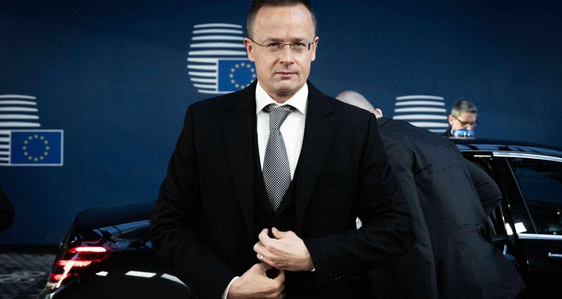 About Hungary - Minister Szijjártó: Government shields Hungarian economy from Europe’s failed policies
