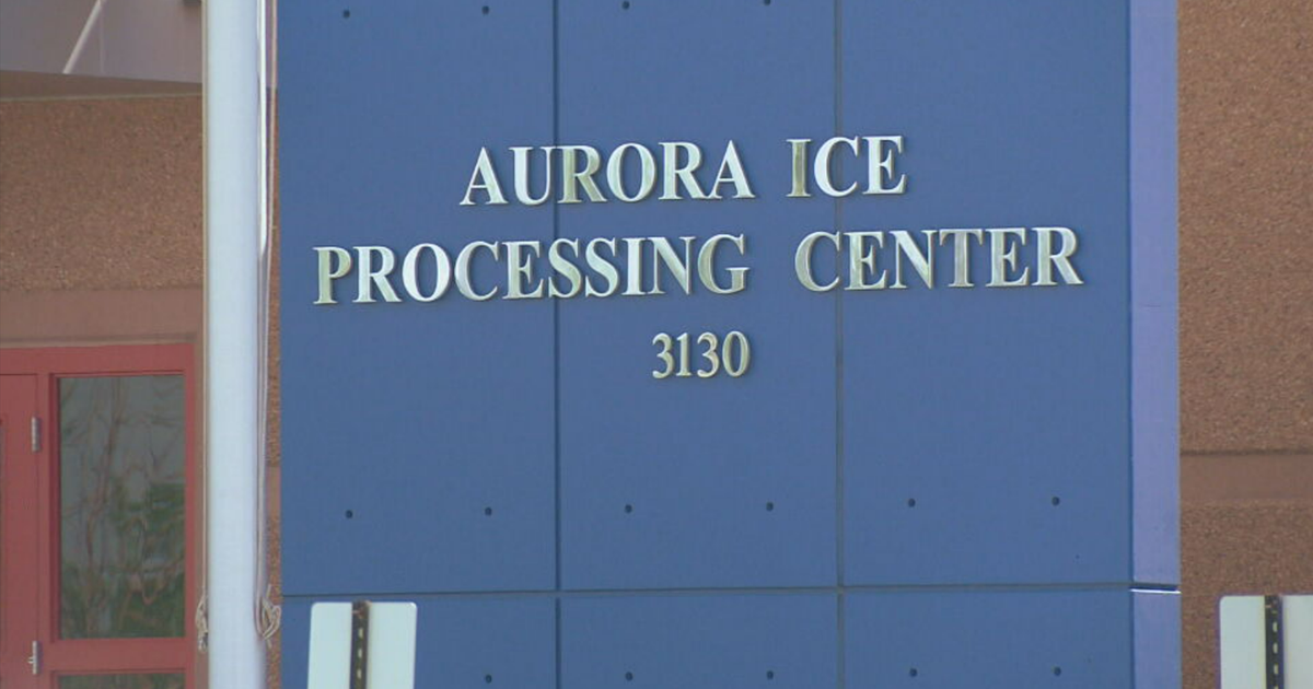 Lawyers say defense increasingly difficult at Aurora immigrant detention center amid staff shortages, poor training