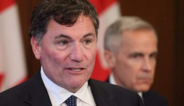 Retaliatory tariff turnaround puts Ottawa in better negotiating spot: LeBlanc - National
