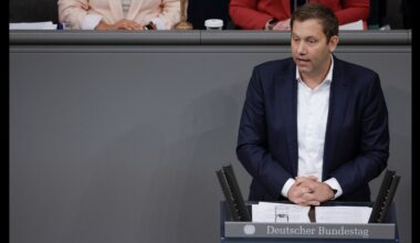 German government adopts 2026 budget: Rearmament and social cutbacks